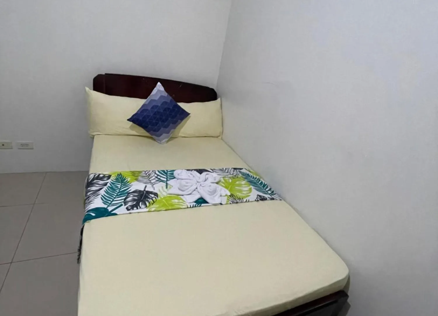 3Br Moa View Firework Big Balcony 1148 Apartment Manila