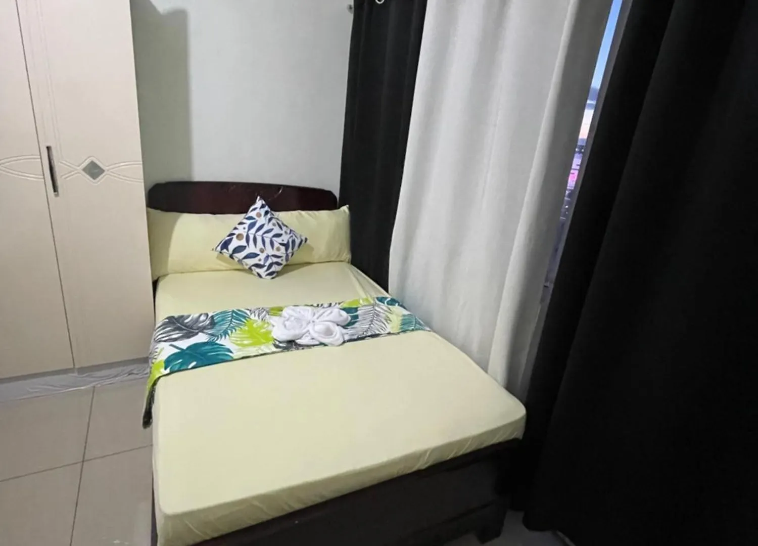 3Br Moa View Firework Big Balcony 1148 Apartment Manila